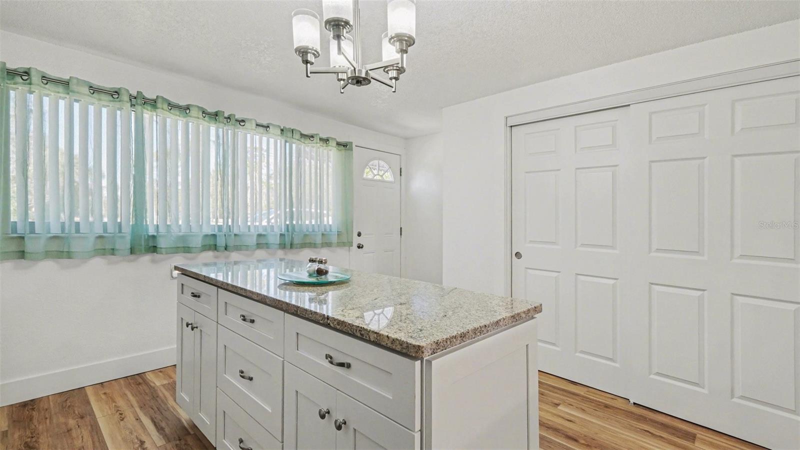 10684 W HALLS RIVER RD #2, HOMOSASSA, FL, 34448