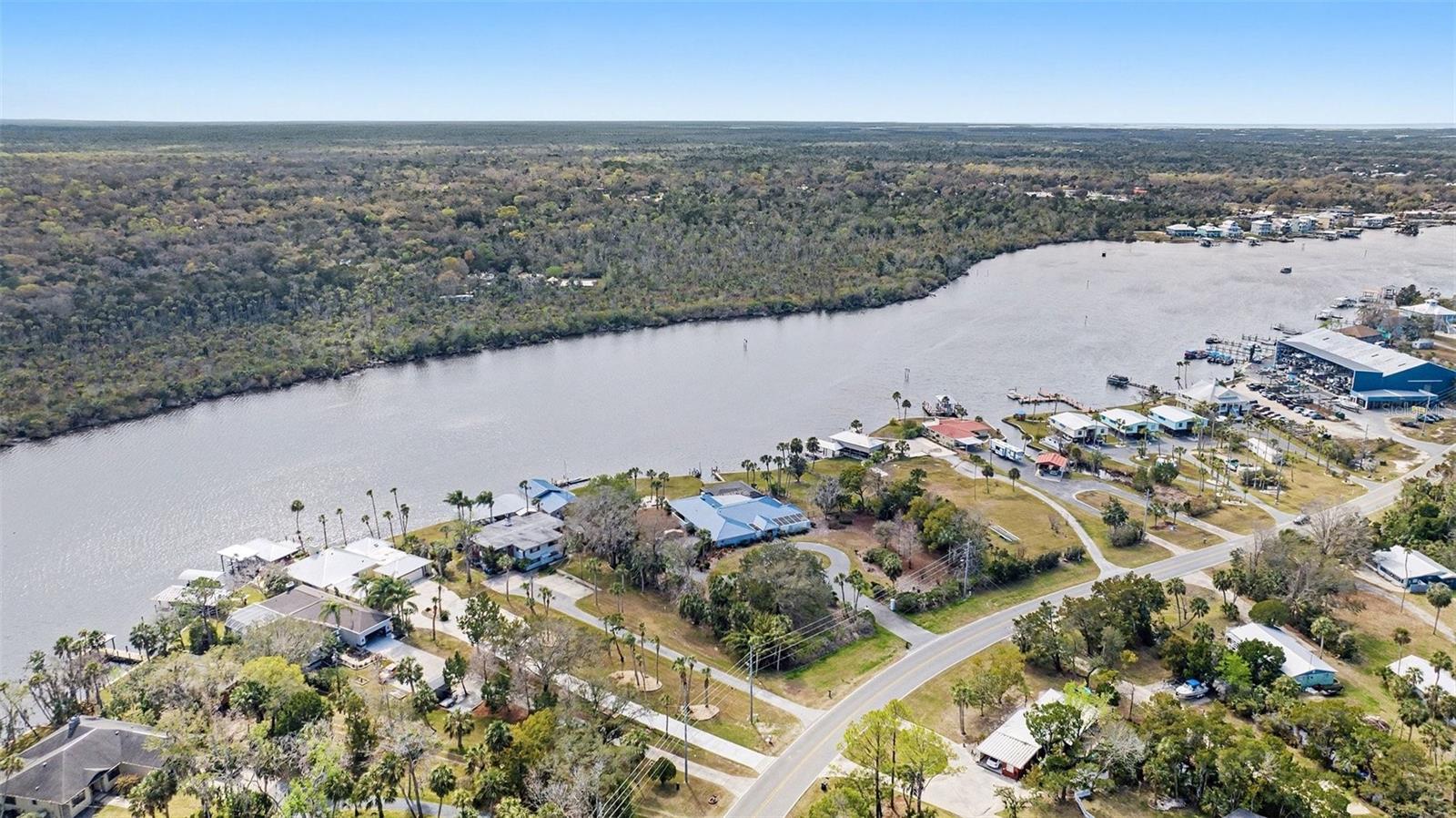 10684 W HALLS RIVER RD #2, HOMOSASSA, FL, 34448