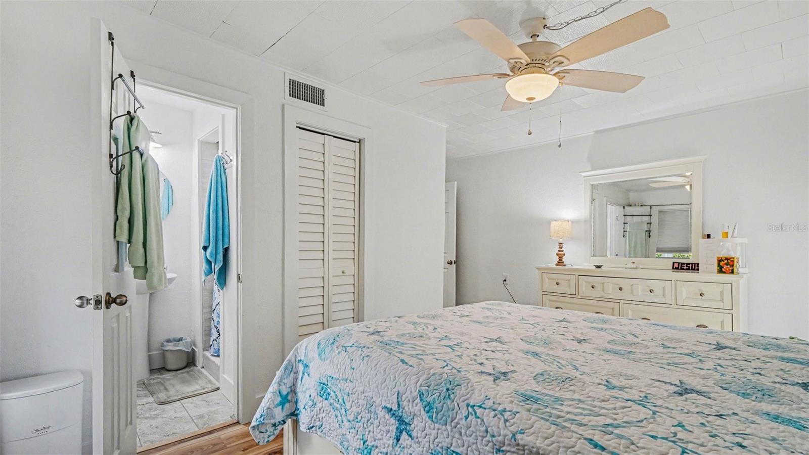 10684 W HALLS RIVER RD #2, HOMOSASSA, FL, 34448