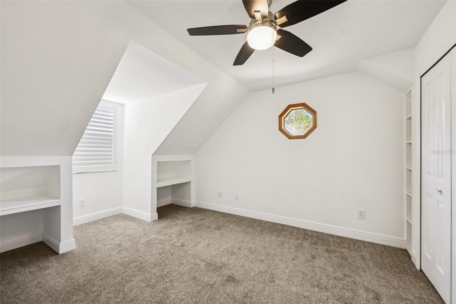 490 HIDDEN RIDGE DR, DELTONA, FL, 32725