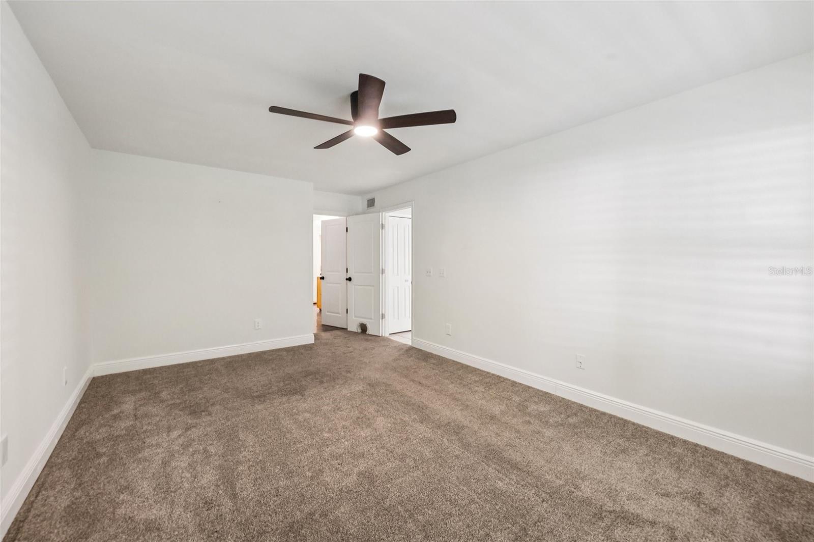 490 HIDDEN RIDGE DR, DELTONA, FL, 32725