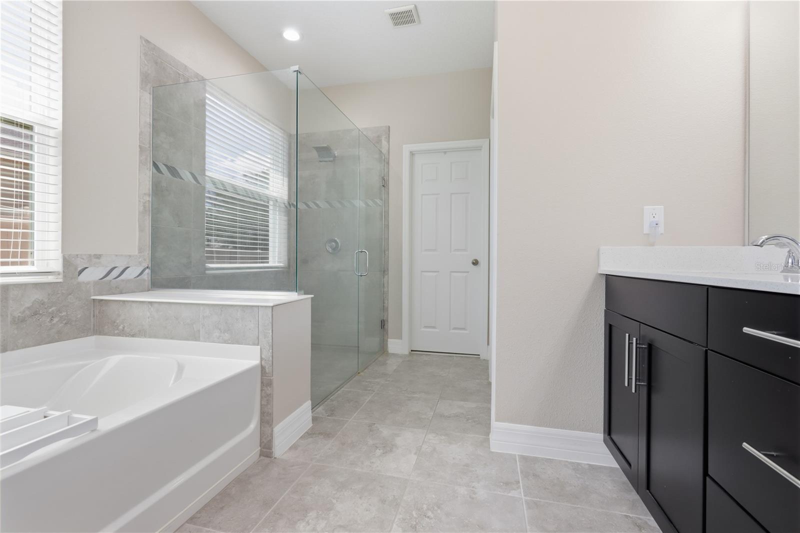 2337 OXMOOR DR, DELAND, FL, 32724