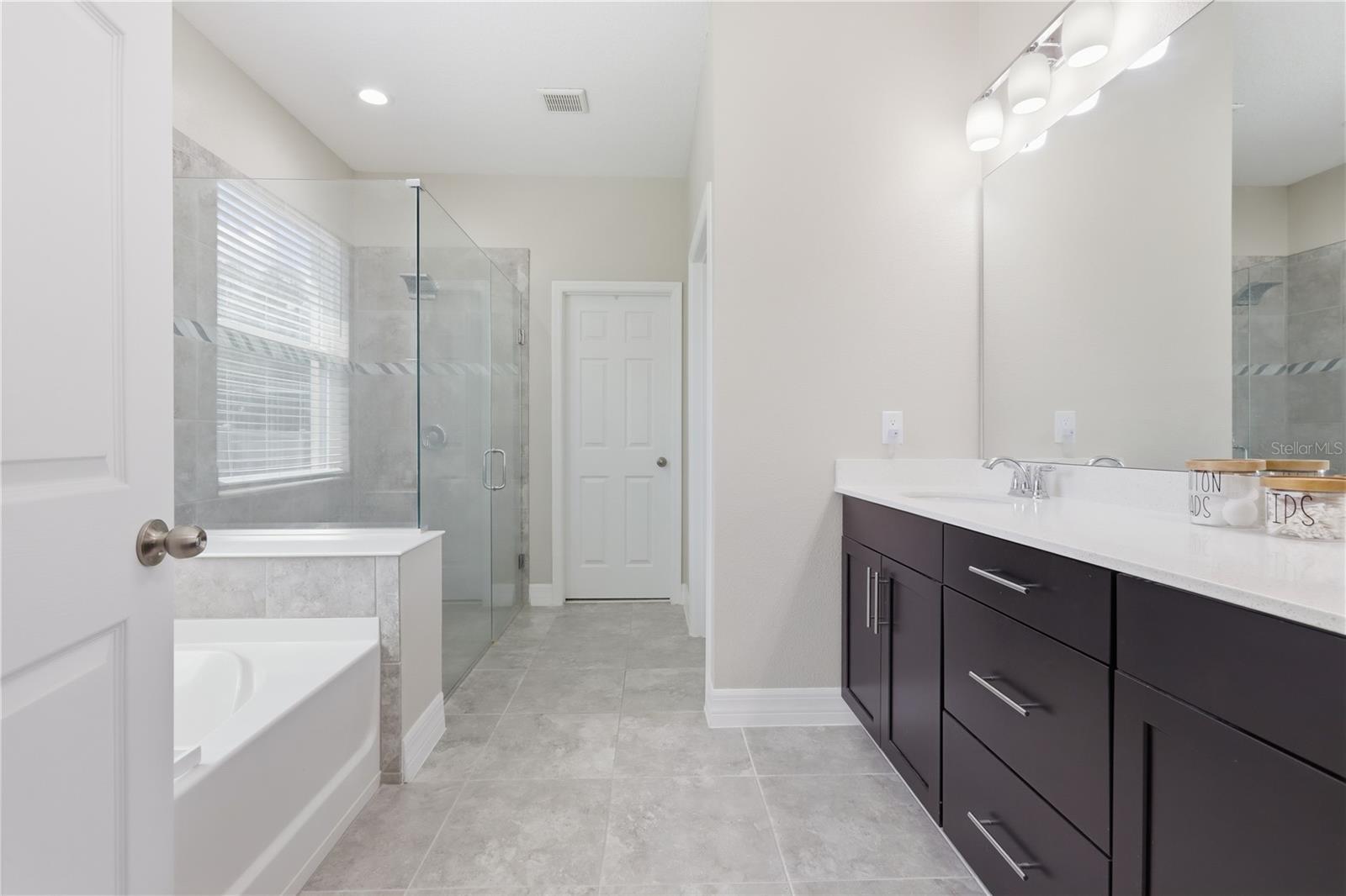 2337 OXMOOR DR, DELAND, FL, 32724