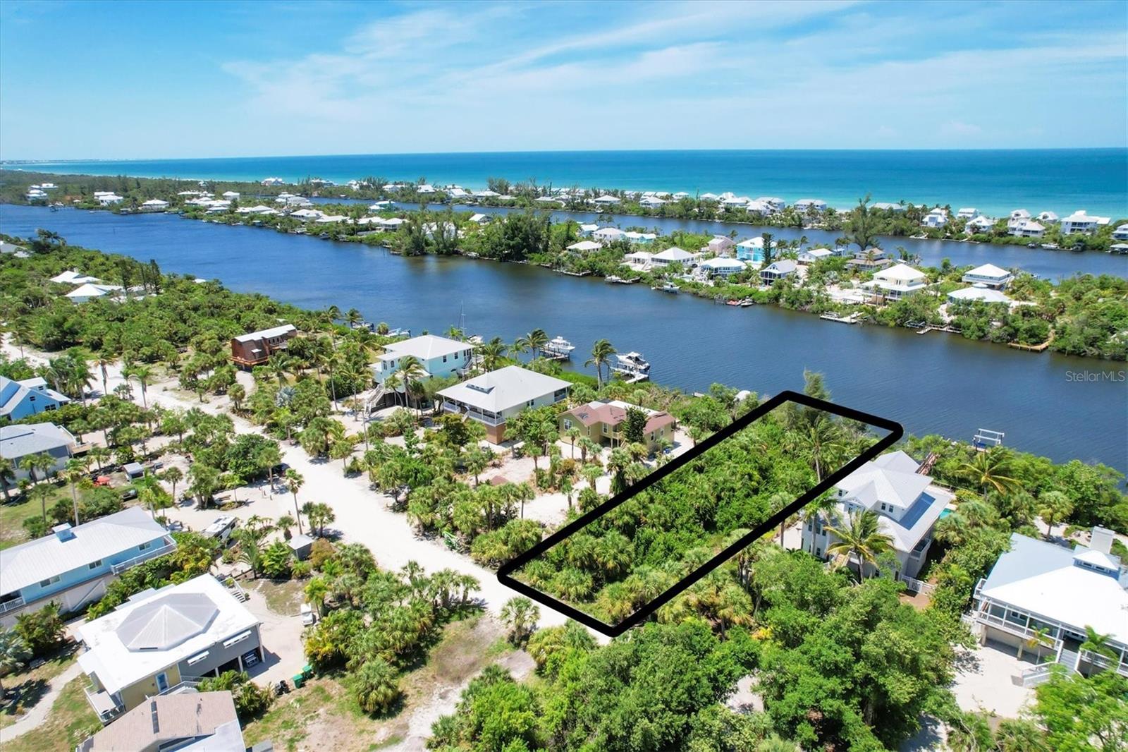 211 KETTLE HARBOR DR, PLACIDA, FL, 33946