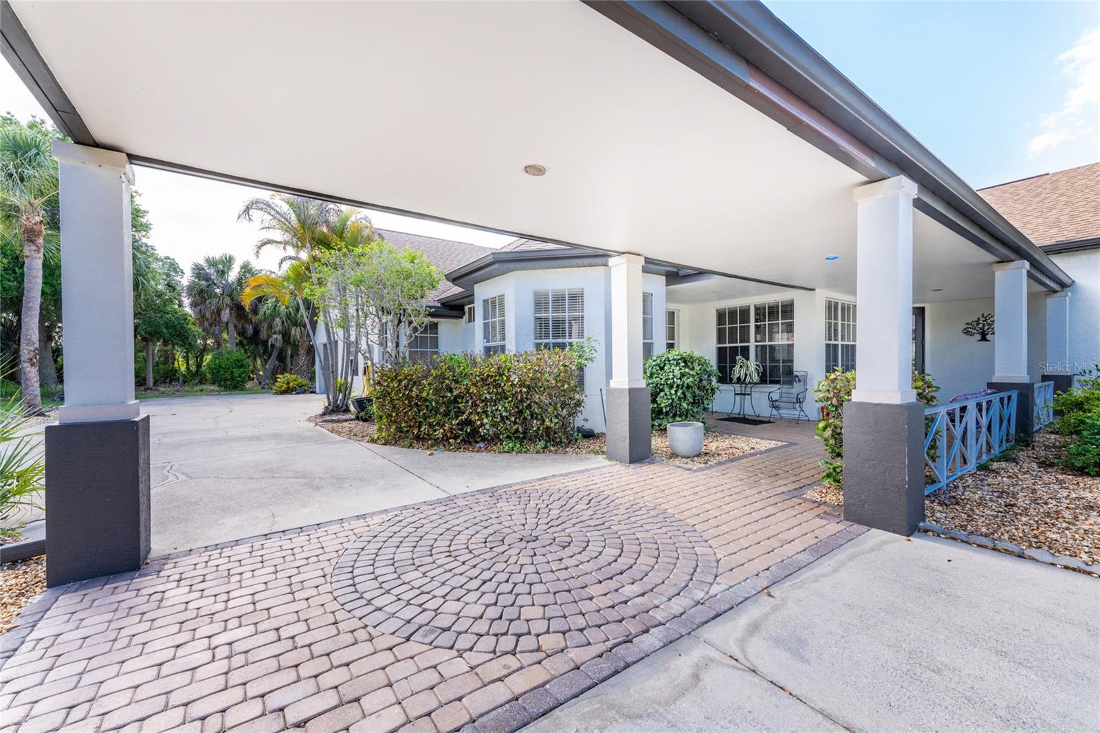 1049 HARBOUR GLEN PL, PUNTA GORDA, FL, 33983