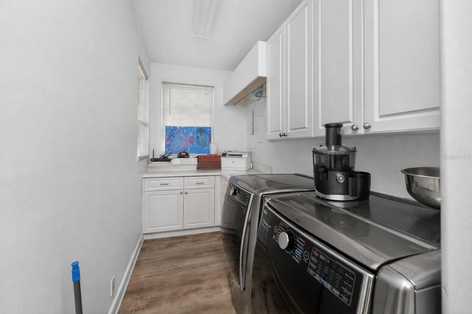 1049 HARBOUR GLEN PL, PUNTA GORDA, FL, 33983