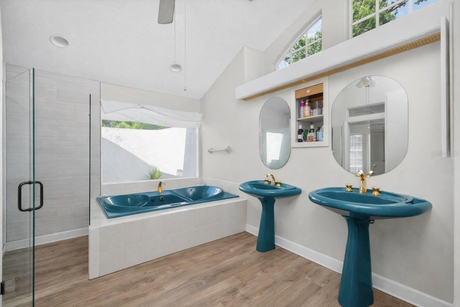 1049 HARBOUR GLEN PL, PUNTA GORDA, FL, 33983