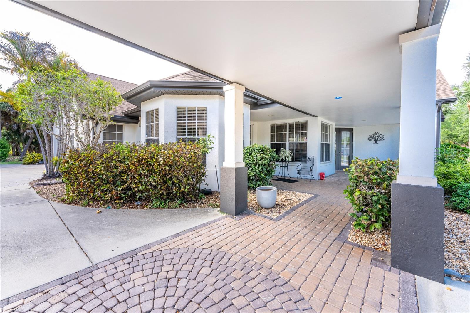 1049 HARBOUR GLEN PL, PUNTA GORDA, FL, 33983