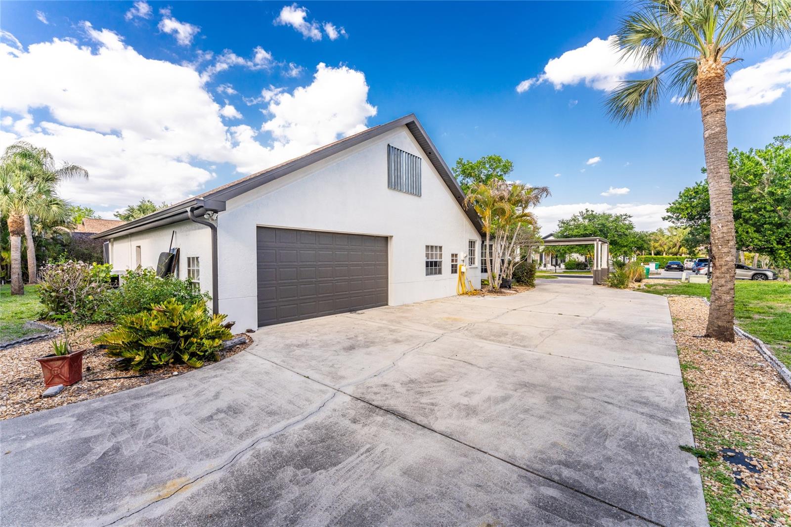 1049 HARBOUR GLEN PL, PUNTA GORDA, FL, 33983