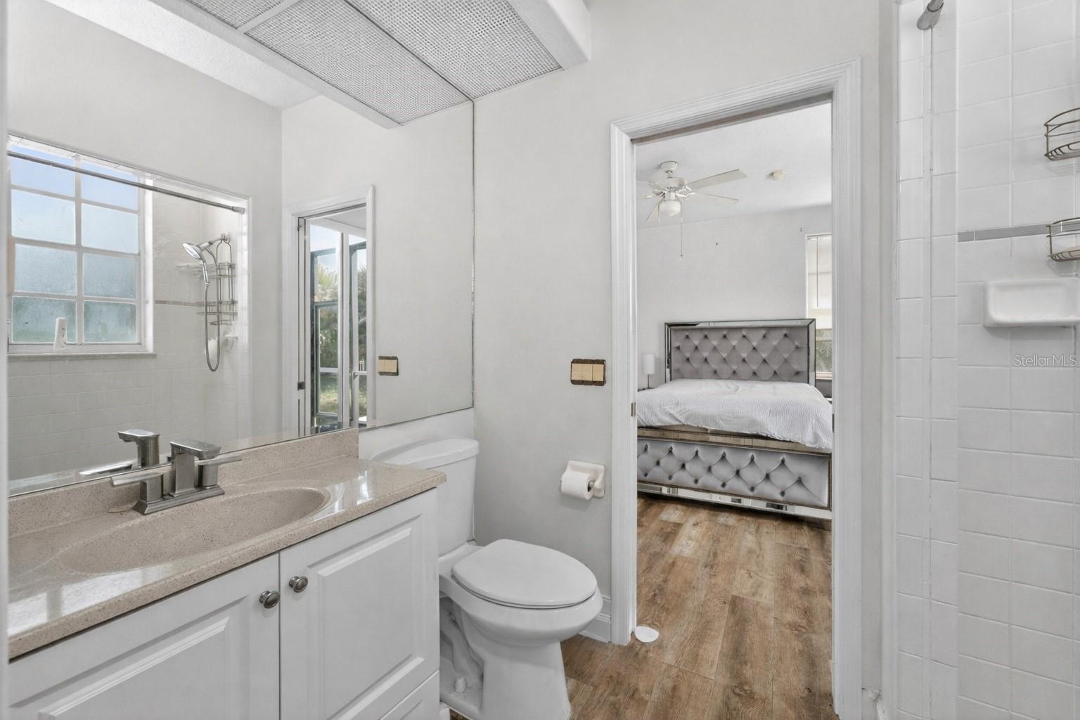 1049 HARBOUR GLEN PL, PUNTA GORDA, FL, 33983