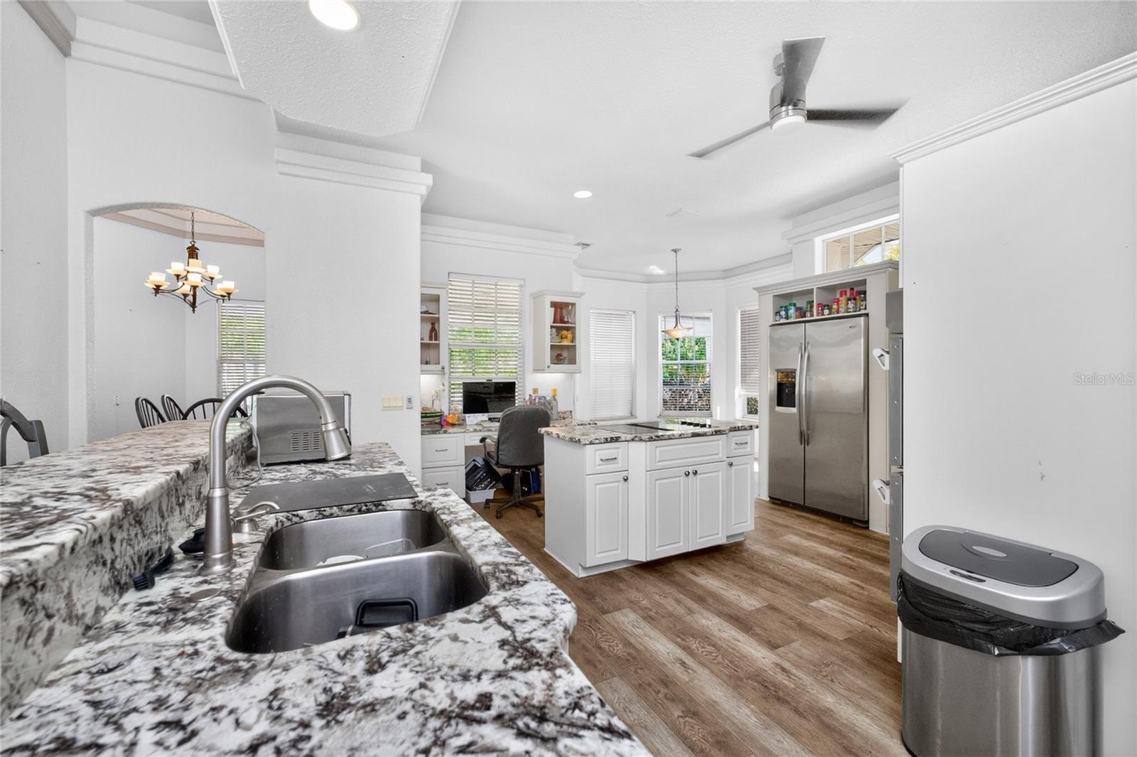 1049 HARBOUR GLEN PL, PUNTA GORDA, FL, 33983