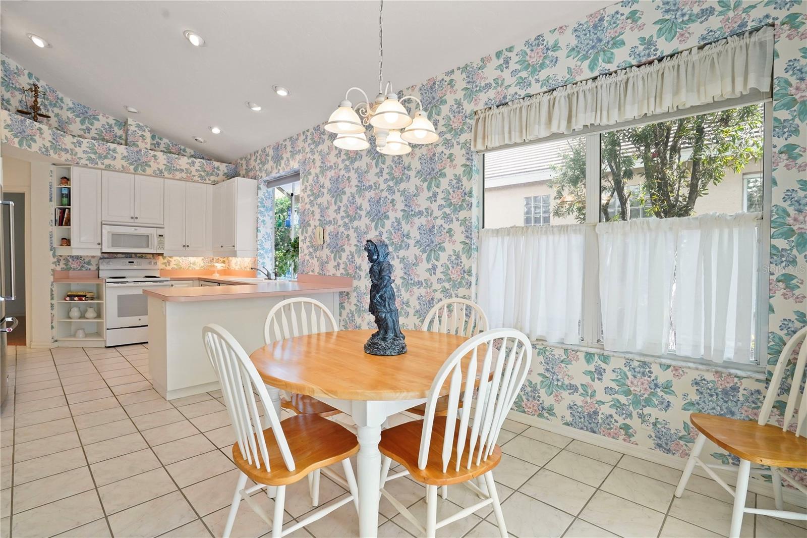 7909 HAMPTON CT, UNIVERSITY PARK, FL, 34201