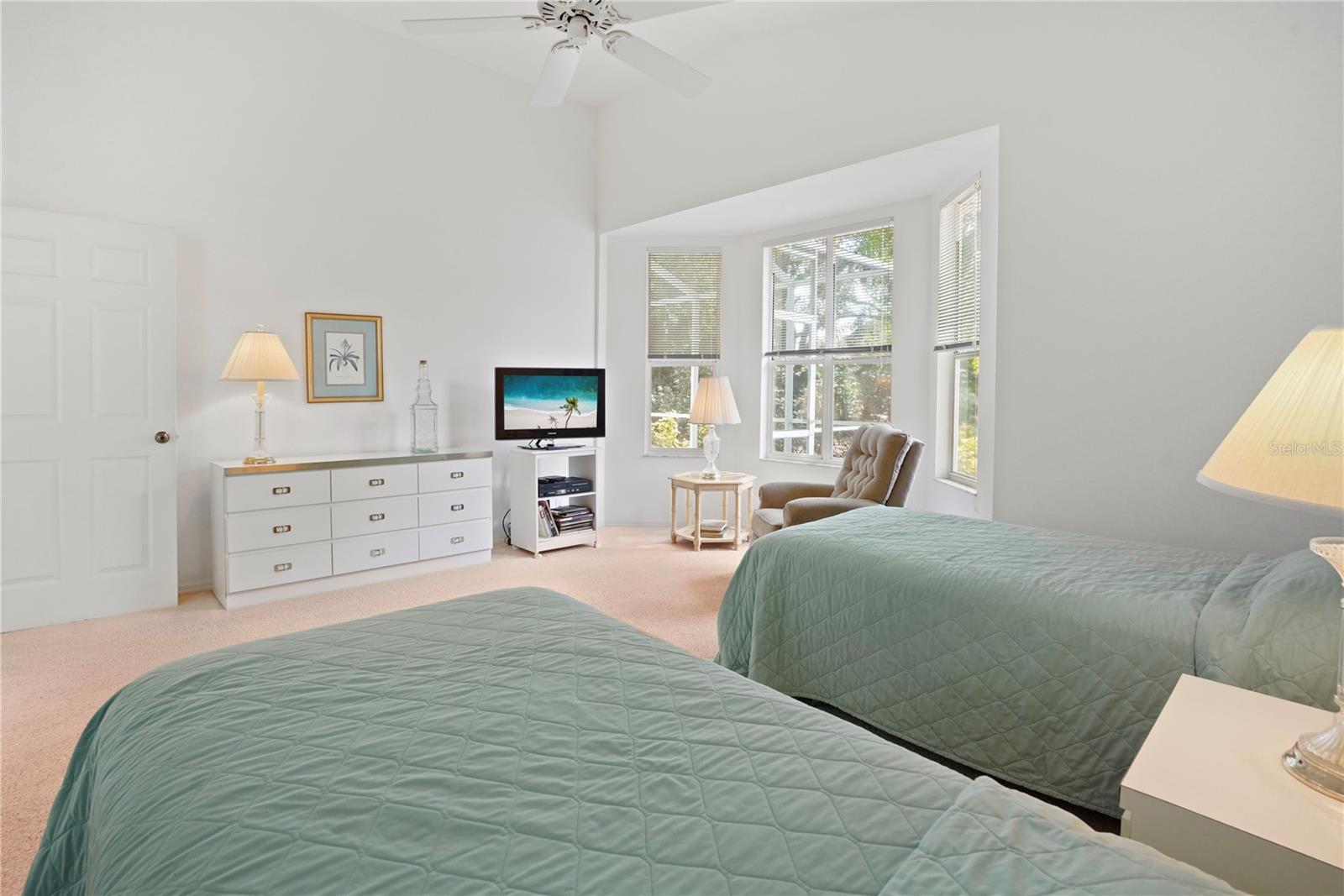 7909 HAMPTON CT, UNIVERSITY PARK, FL, 34201