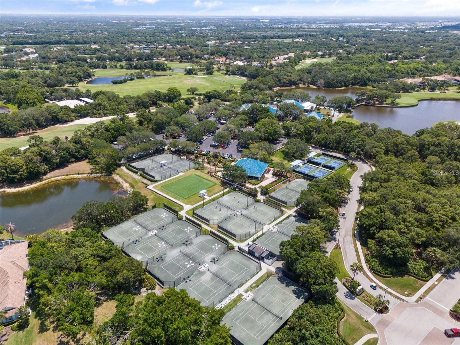 7909 HAMPTON CT, UNIVERSITY PARK, FL, 34201
