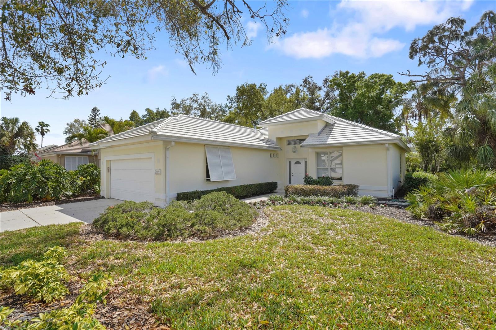 7909 HAMPTON CT, UNIVERSITY PARK, FL, 34201