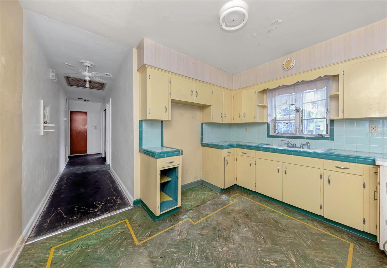 511 E ADALEE ST, TAMPA, FL, 33603