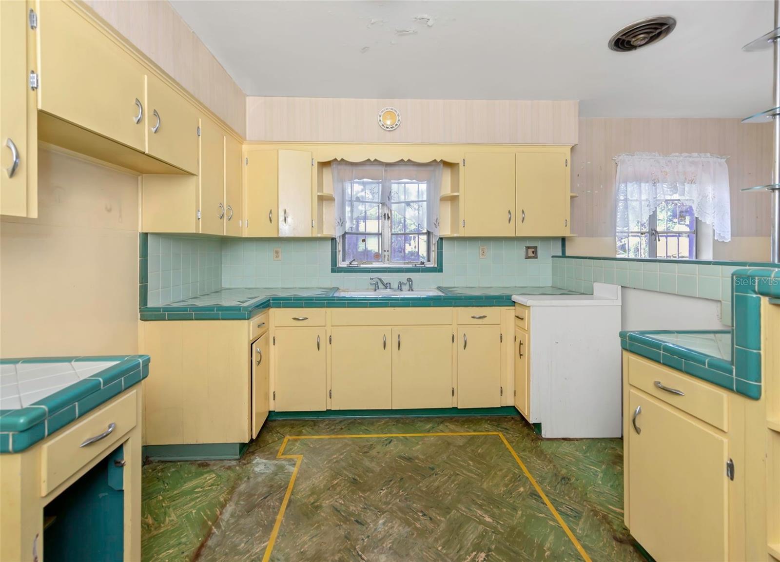 511 E ADALEE ST, TAMPA, FL, 33603