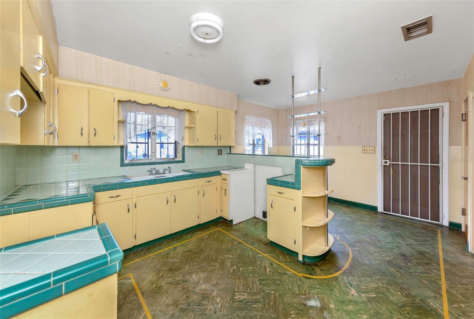 511 E ADALEE ST, TAMPA, FL, 33603