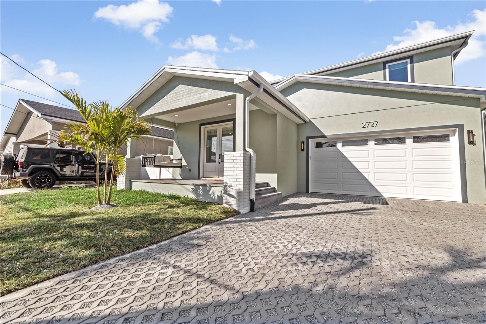 2727 W CHESTNUT ST, TAMPA, FL, 33607