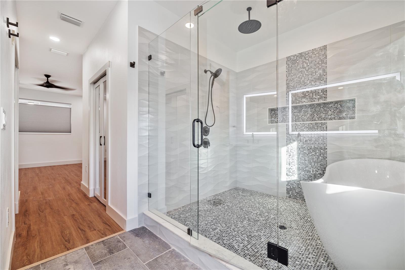 2727 W CHESTNUT ST, TAMPA, FL, 33607