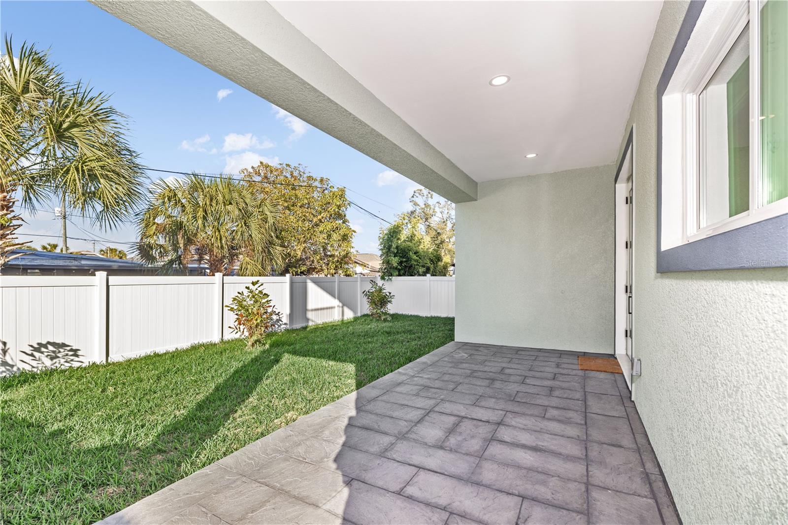 2727 W CHESTNUT ST, TAMPA, FL, 33607