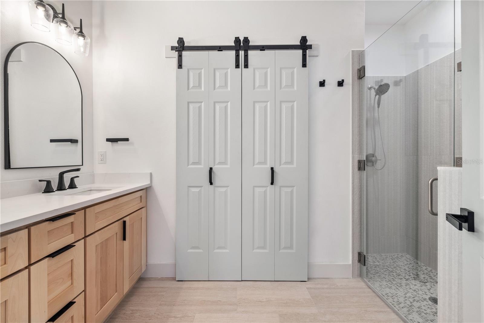 2727 W CHESTNUT ST, TAMPA, FL, 33607