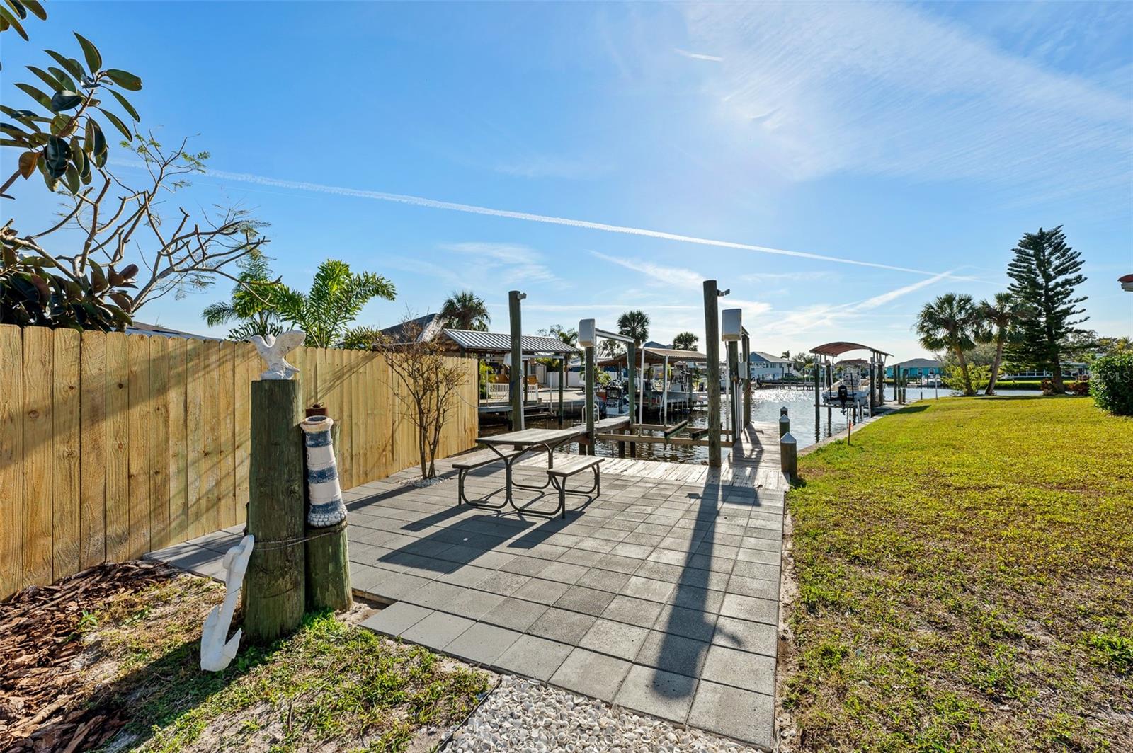 105 12TH ST SW, RUSKIN, FL, 33570