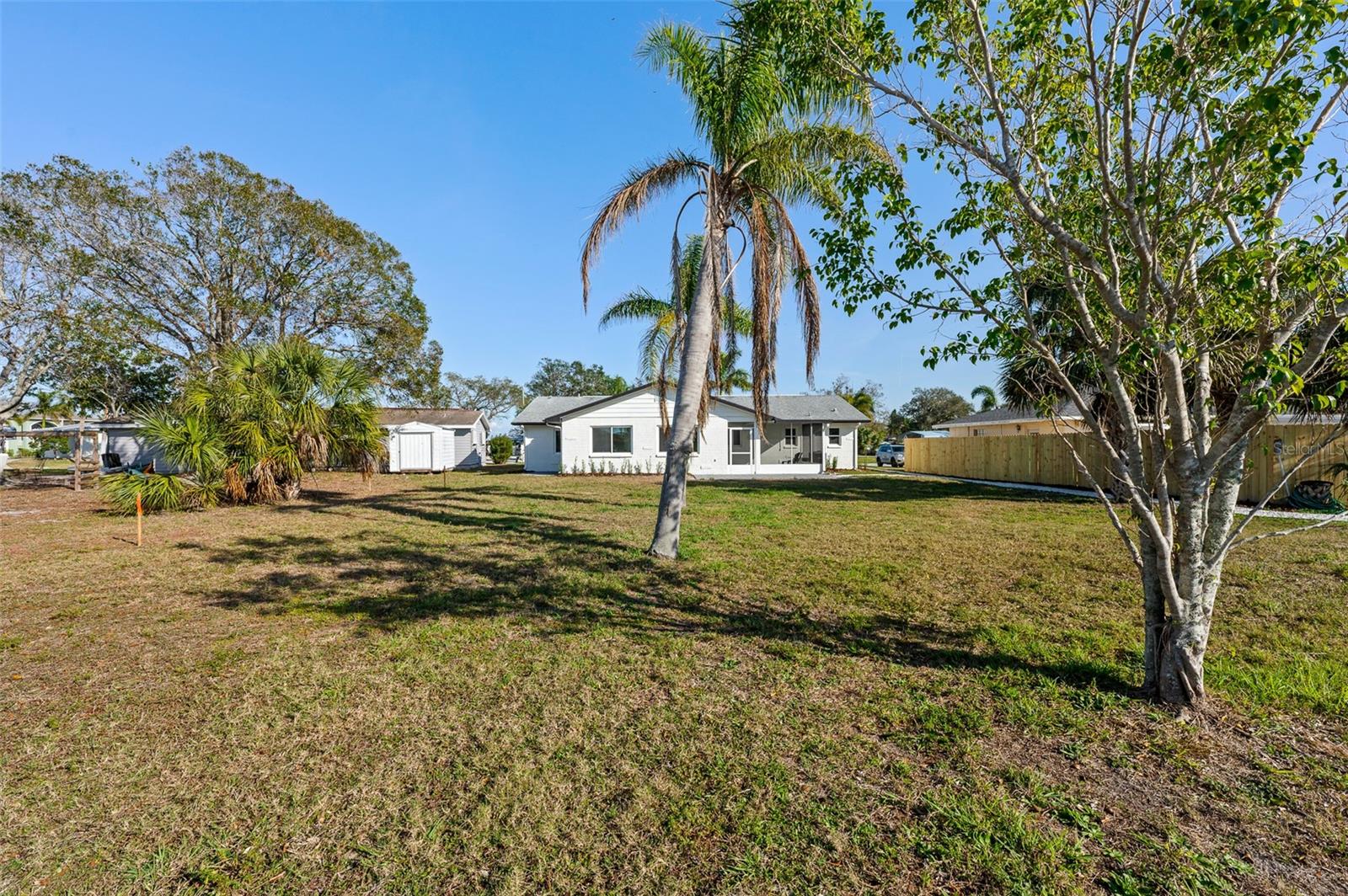 105 12TH ST SW, RUSKIN, FL, 33570