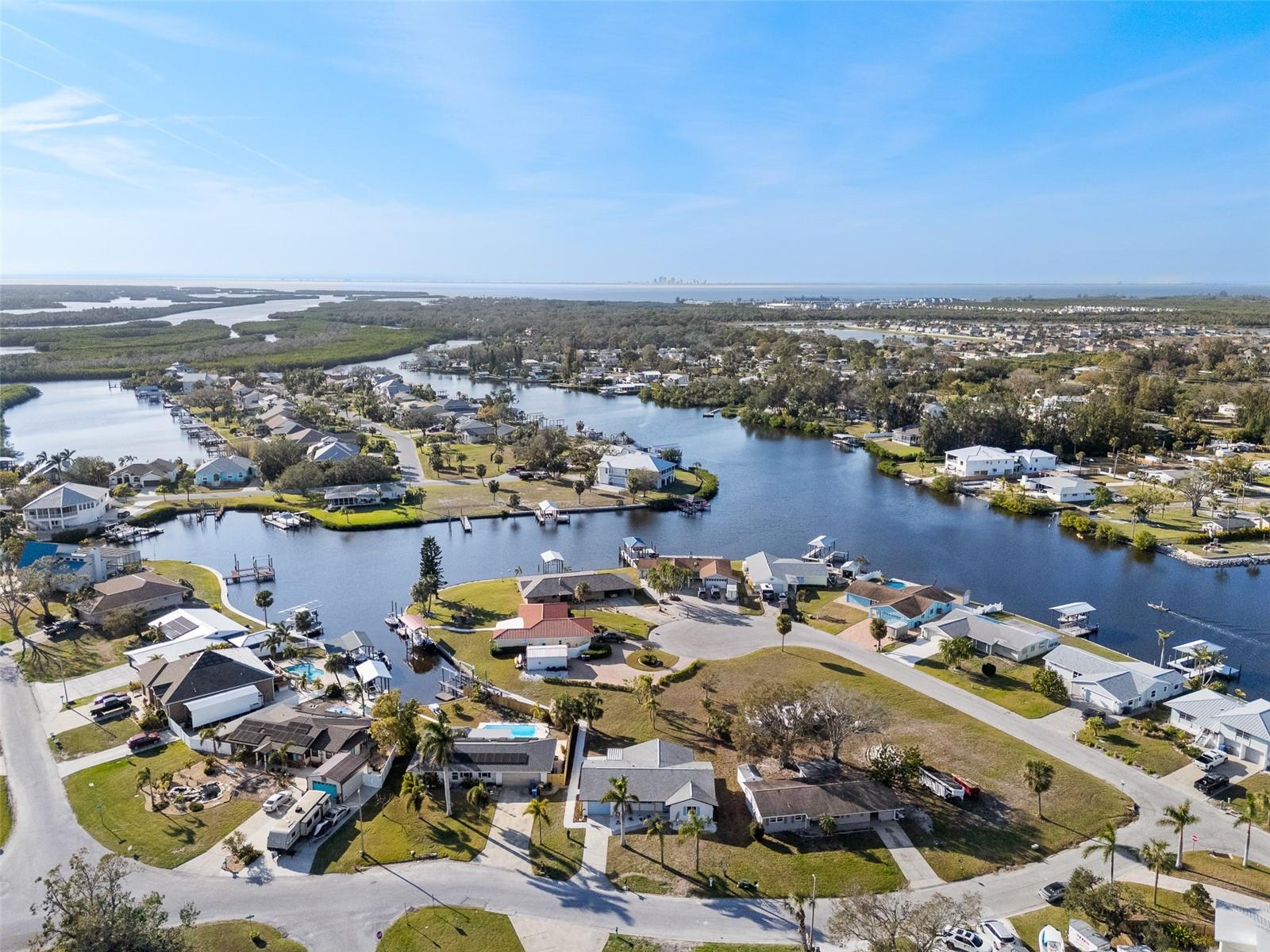 105 12TH ST SW, RUSKIN, FL, 33570