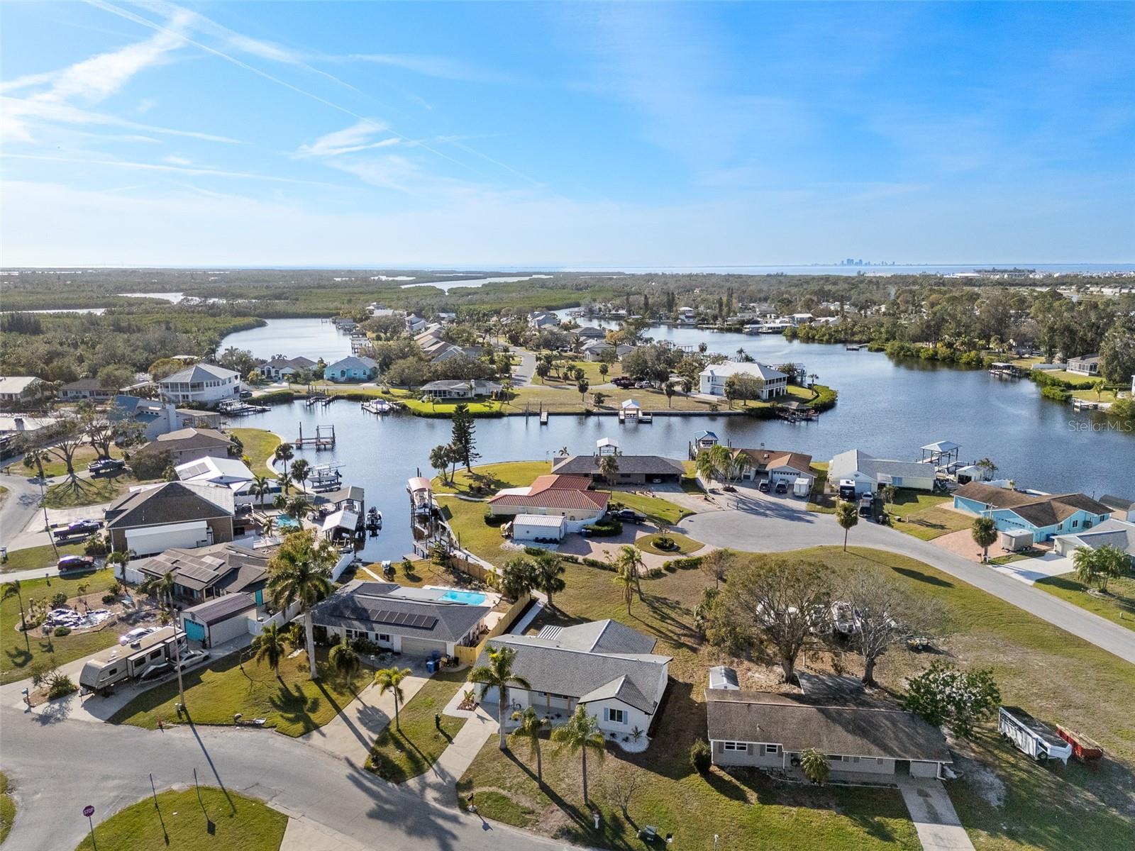 105 12TH ST SW, RUSKIN, FL, 33570