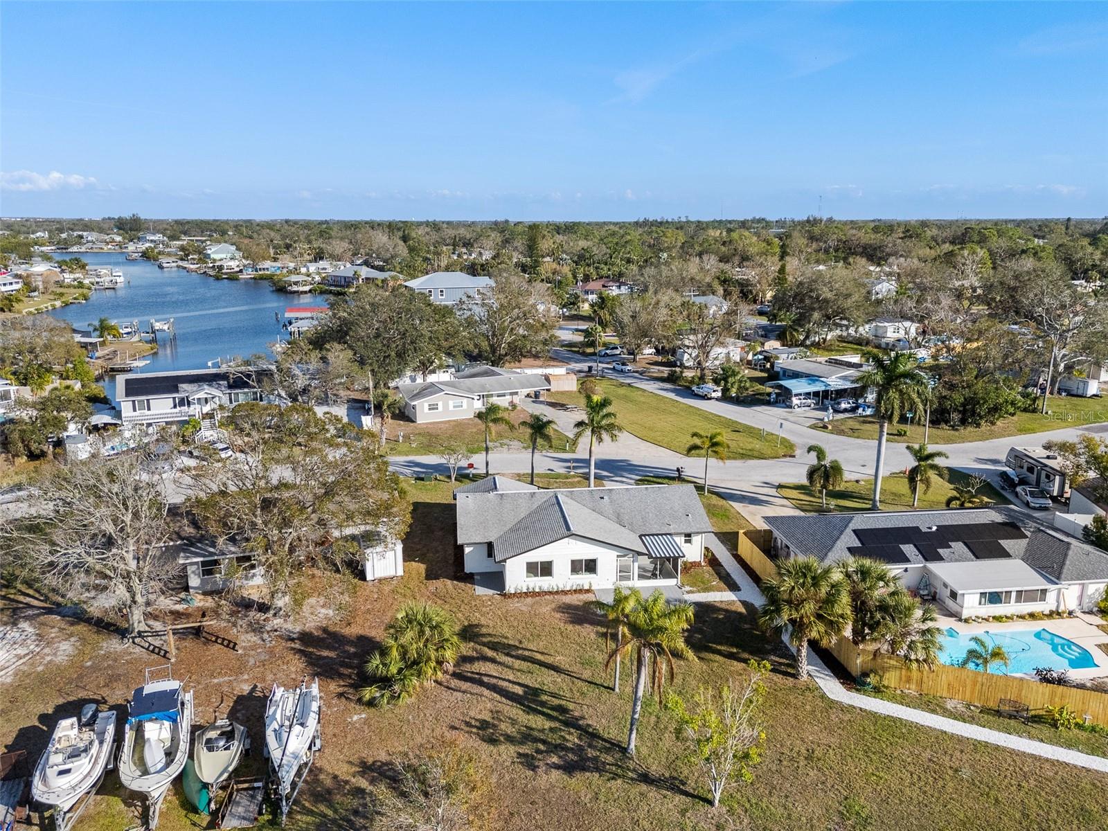 105 12TH ST SW, RUSKIN, FL, 33570