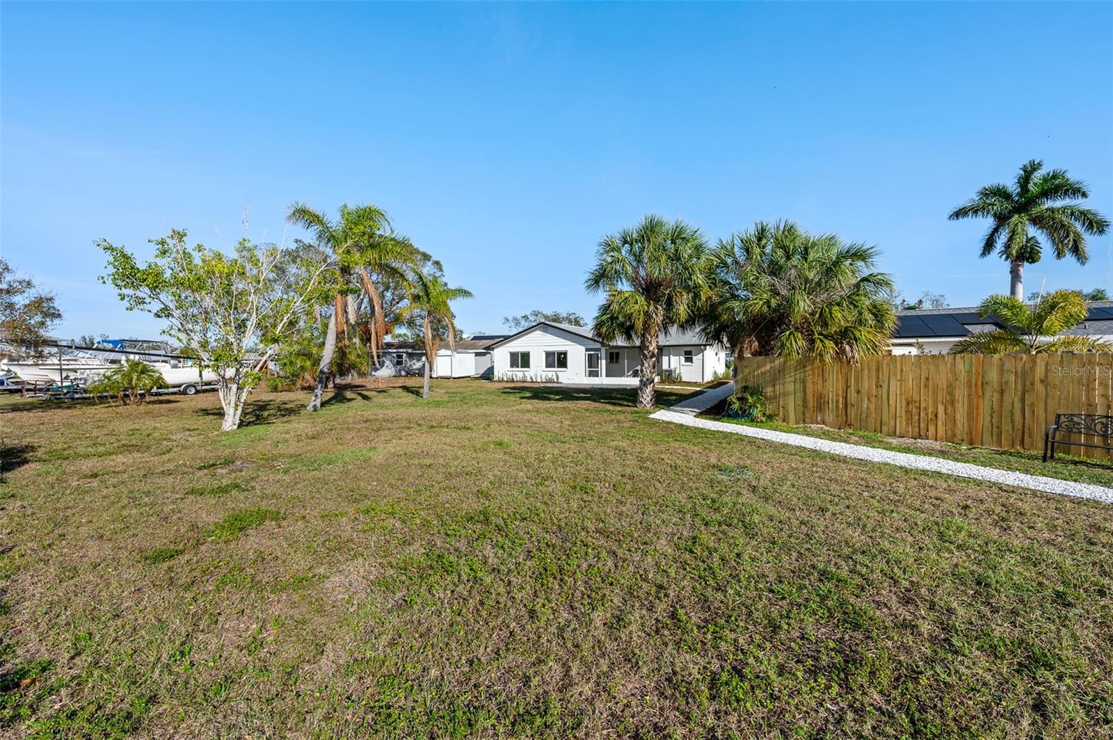 105 12TH ST SW, RUSKIN, FL, 33570