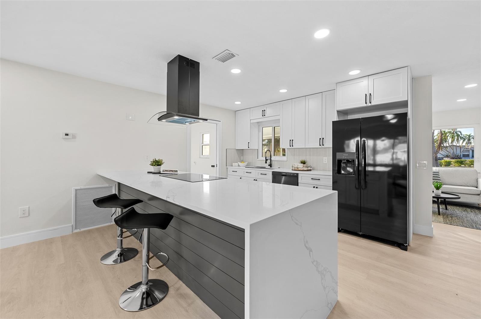 105 12TH ST SW, RUSKIN, FL, 33570
