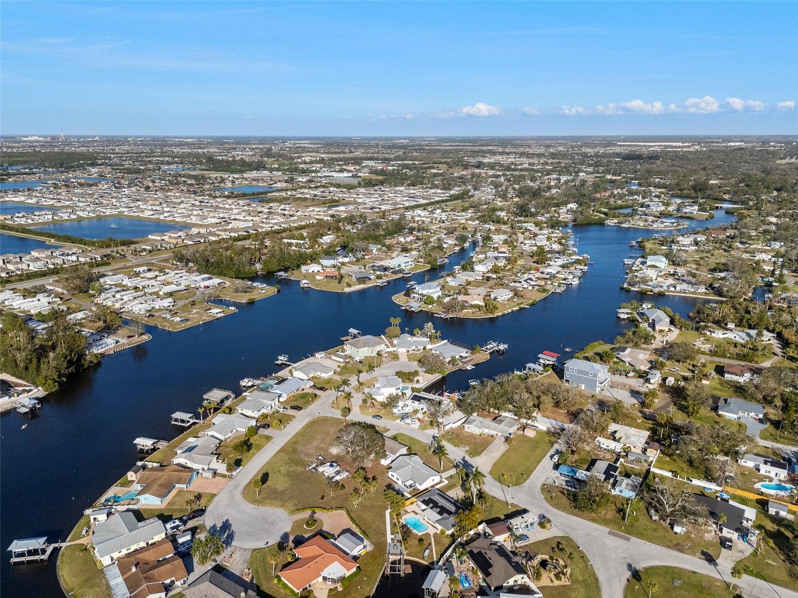 105 12TH ST SW, RUSKIN, FL, 33570