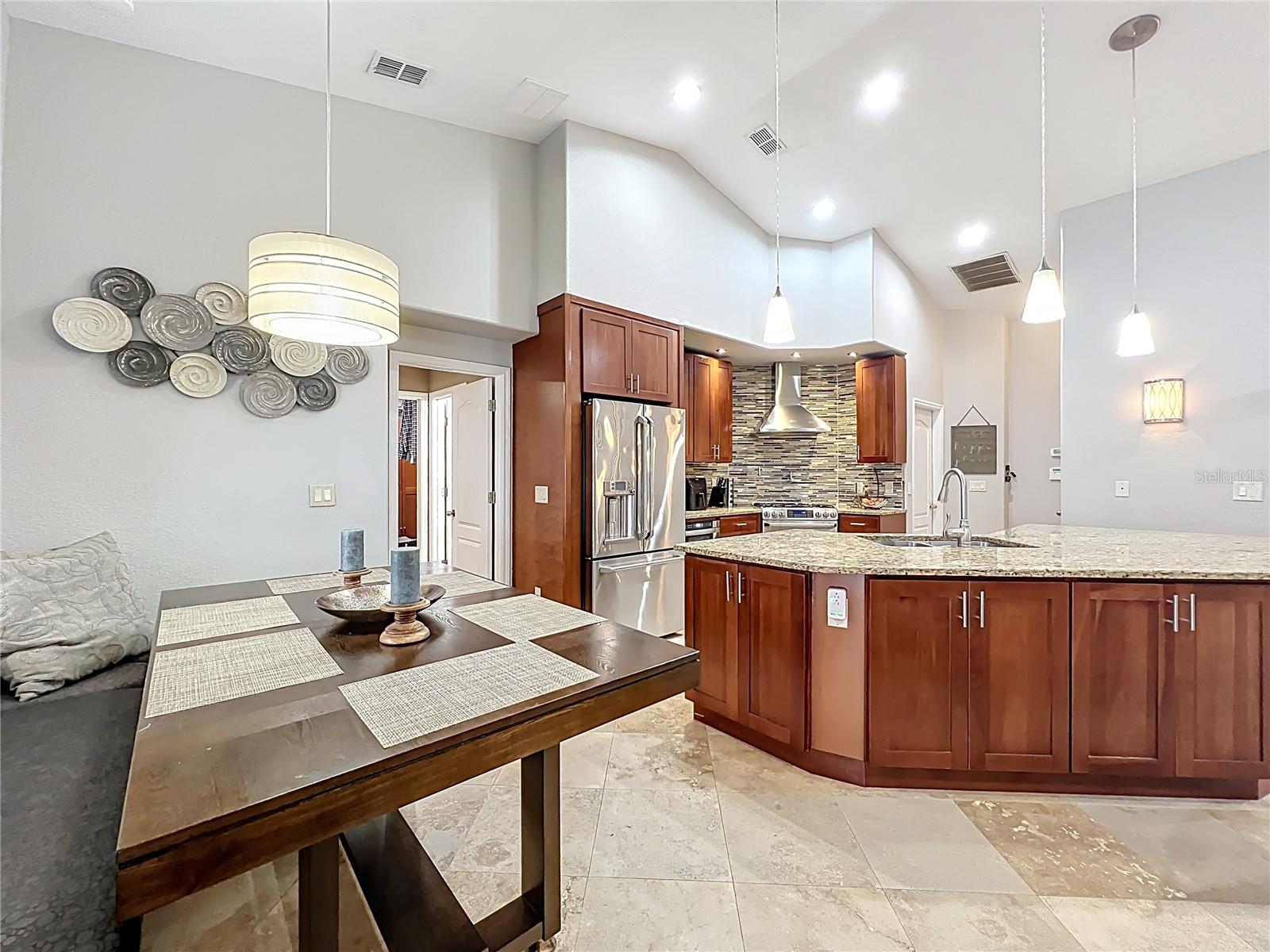 723 SUNBURST COVE LN, WINTER GARDEN, FL, 34787