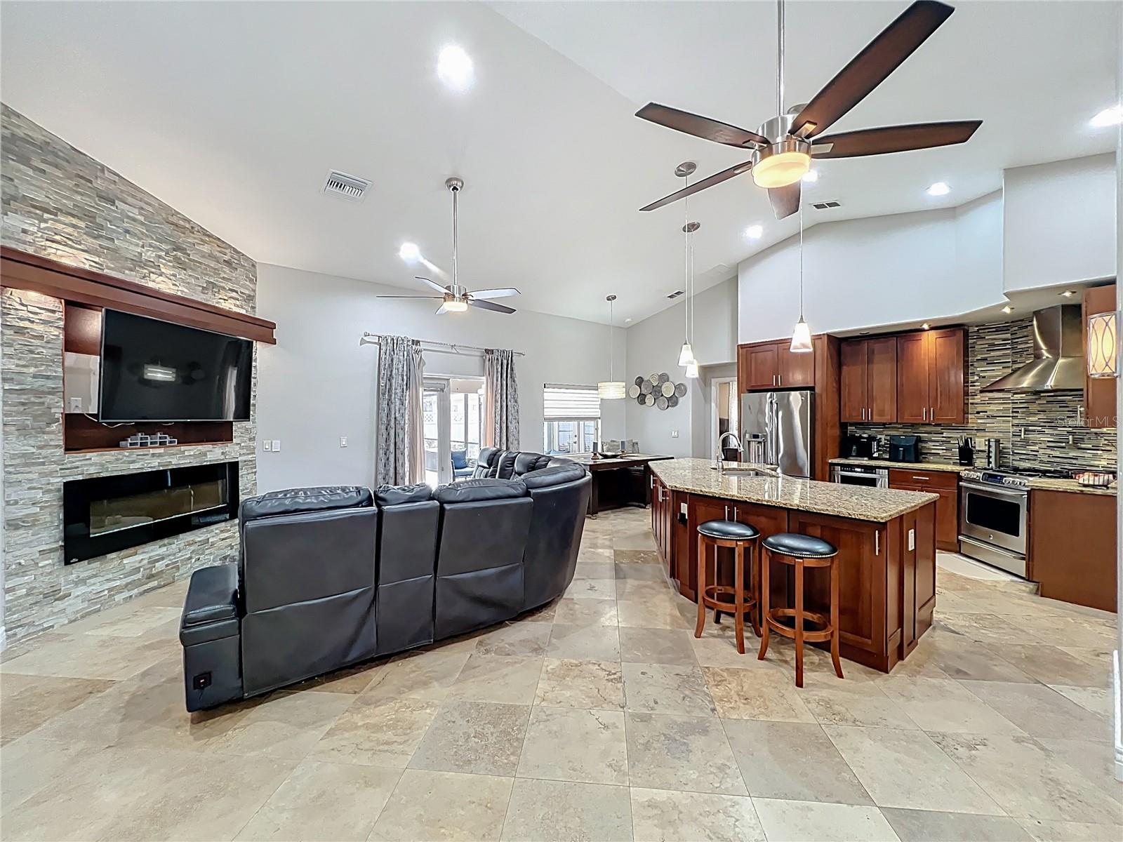 723 SUNBURST COVE LN, WINTER GARDEN, FL, 34787