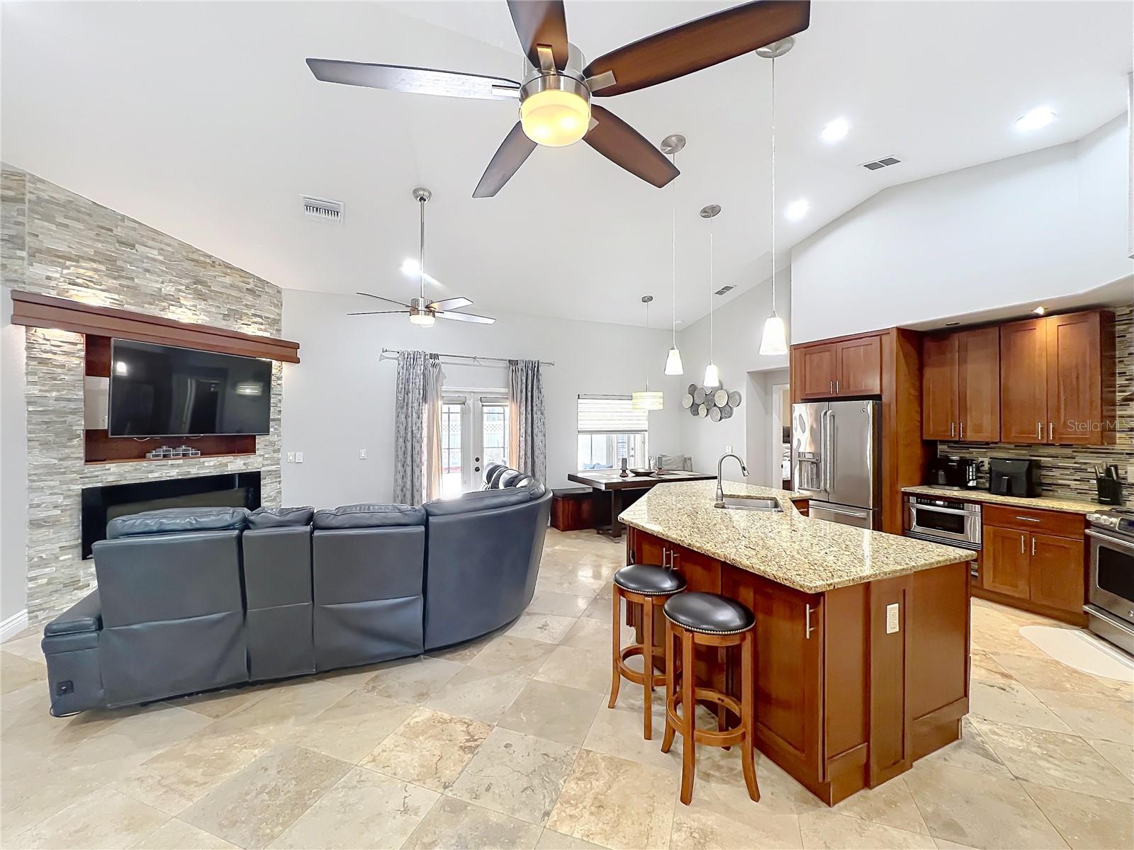 723 SUNBURST COVE LN, WINTER GARDEN, FL, 34787