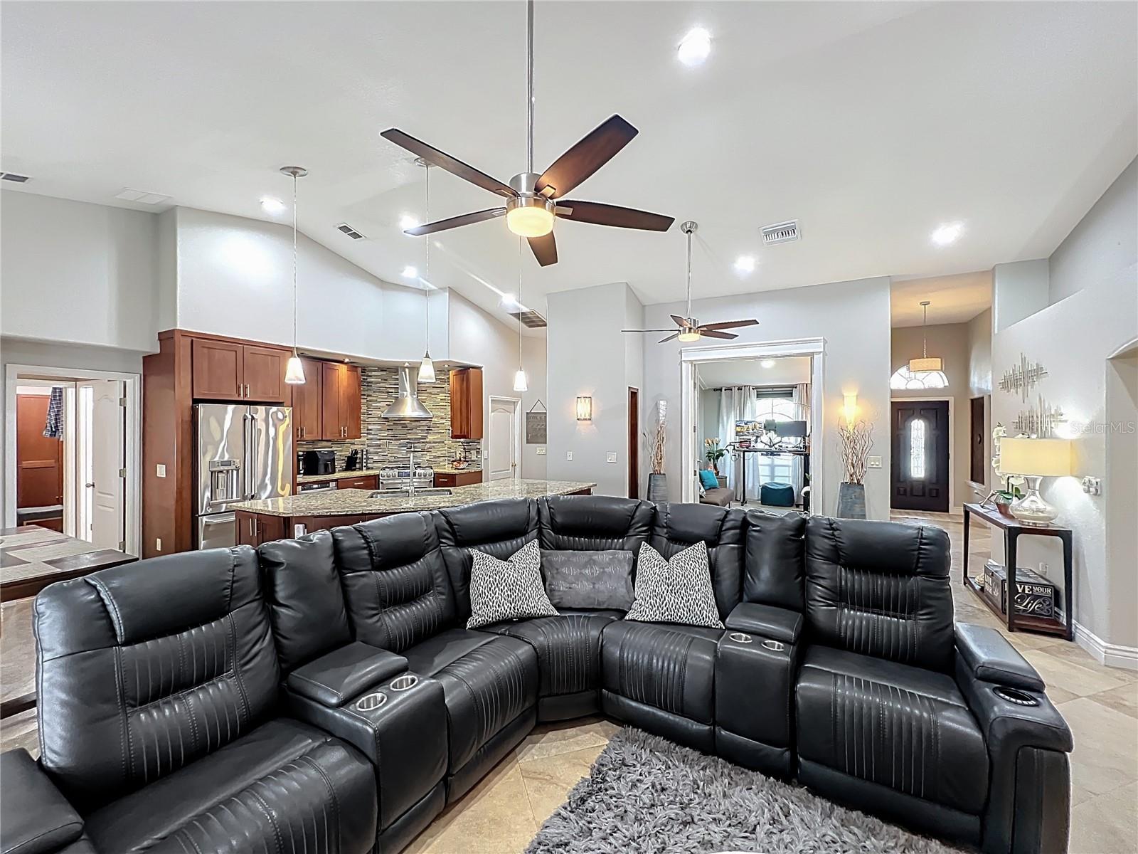 723 SUNBURST COVE LN, WINTER GARDEN, FL, 34787