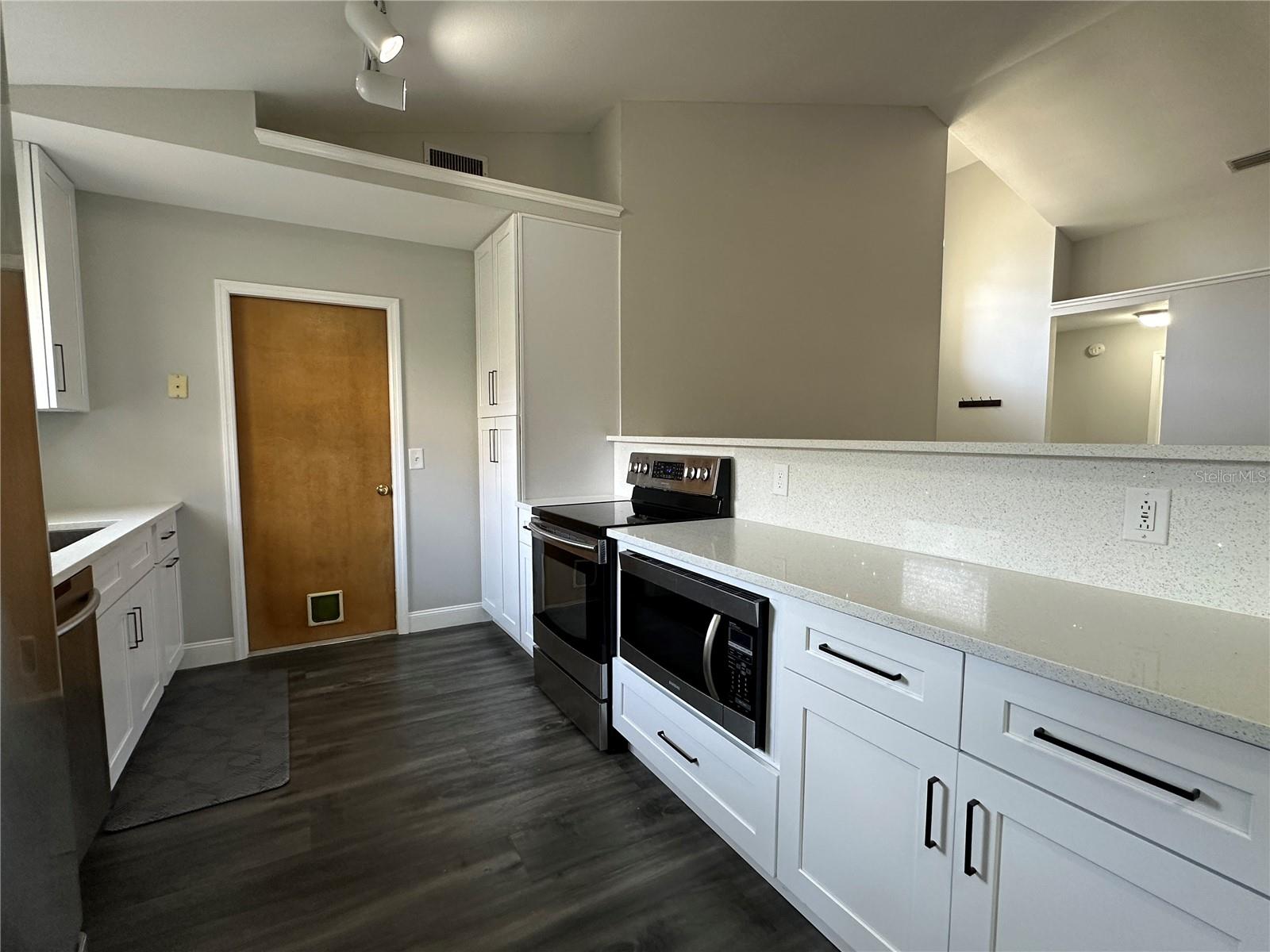 1073 COUNTRY COVE CT, OVIEDO, FL, 32766