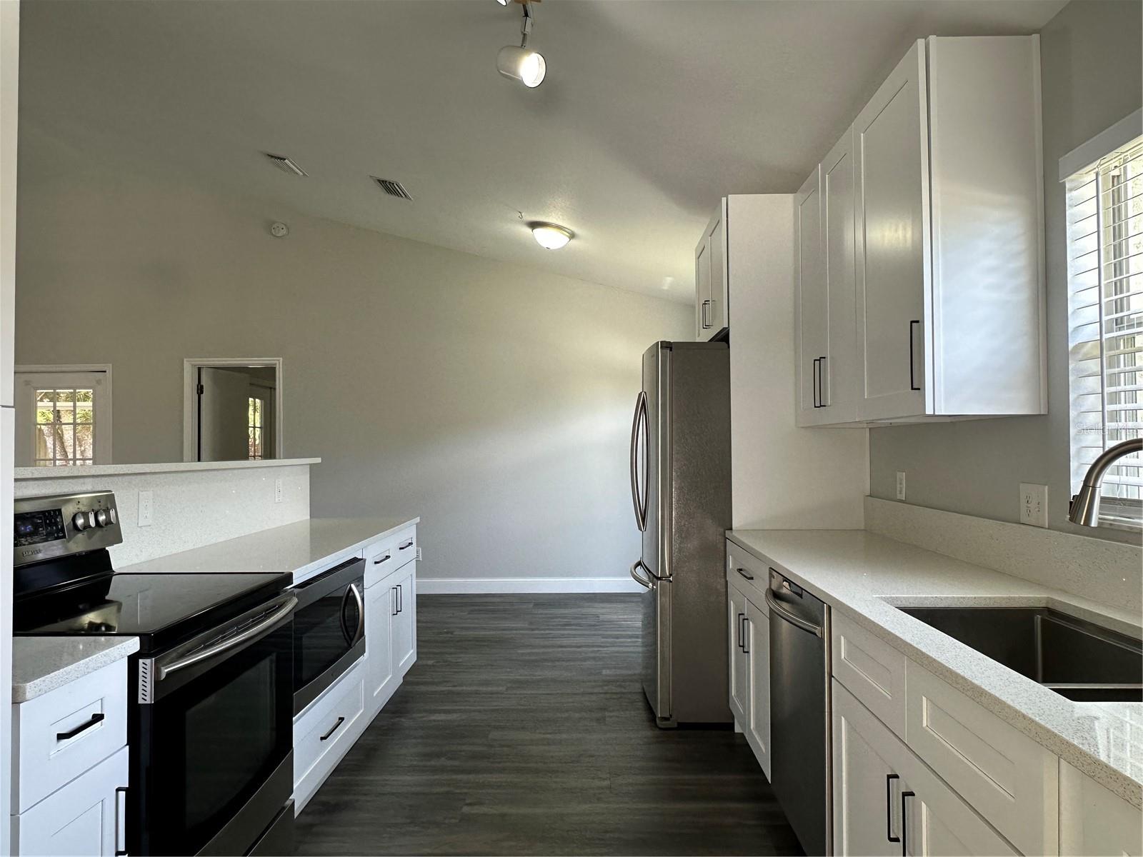 1073 COUNTRY COVE CT, OVIEDO, FL, 32766