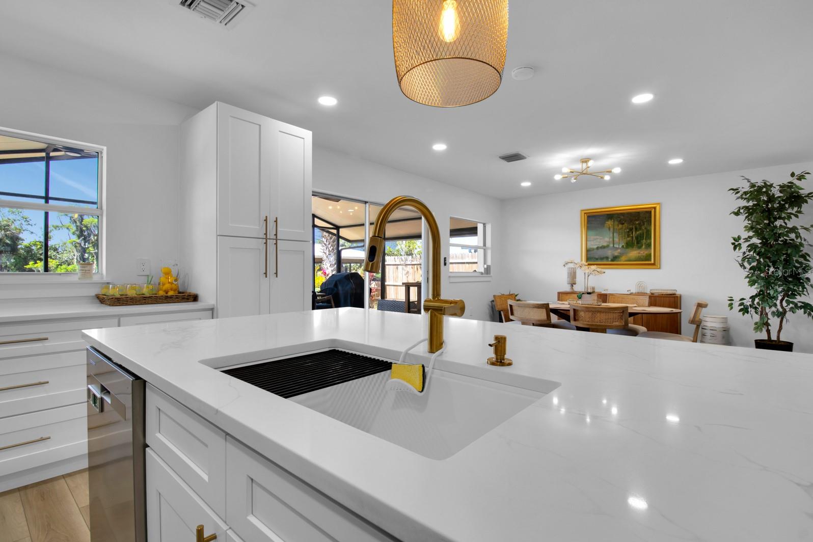 1155 LEMON BLUFF RD, OSTEEN, FL, 32764
