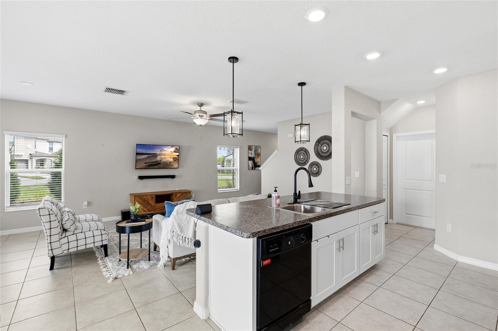 7011 SAMUEL IVY DR, TAMPA, FL, 33619