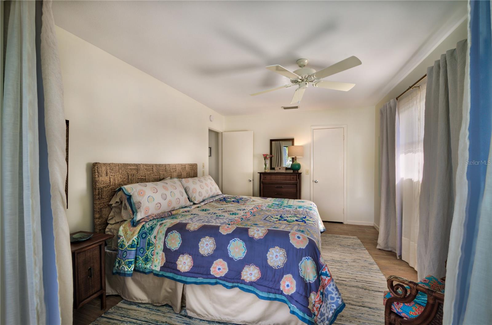 608 GLADSTONE LN, HOLMES BEACH, FL, 34217