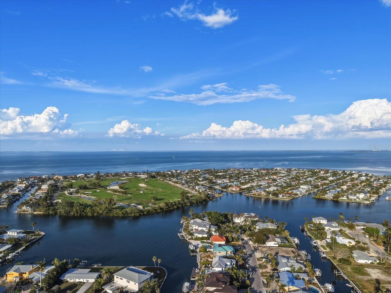 608 GLADSTONE LN, HOLMES BEACH, FL, 34217