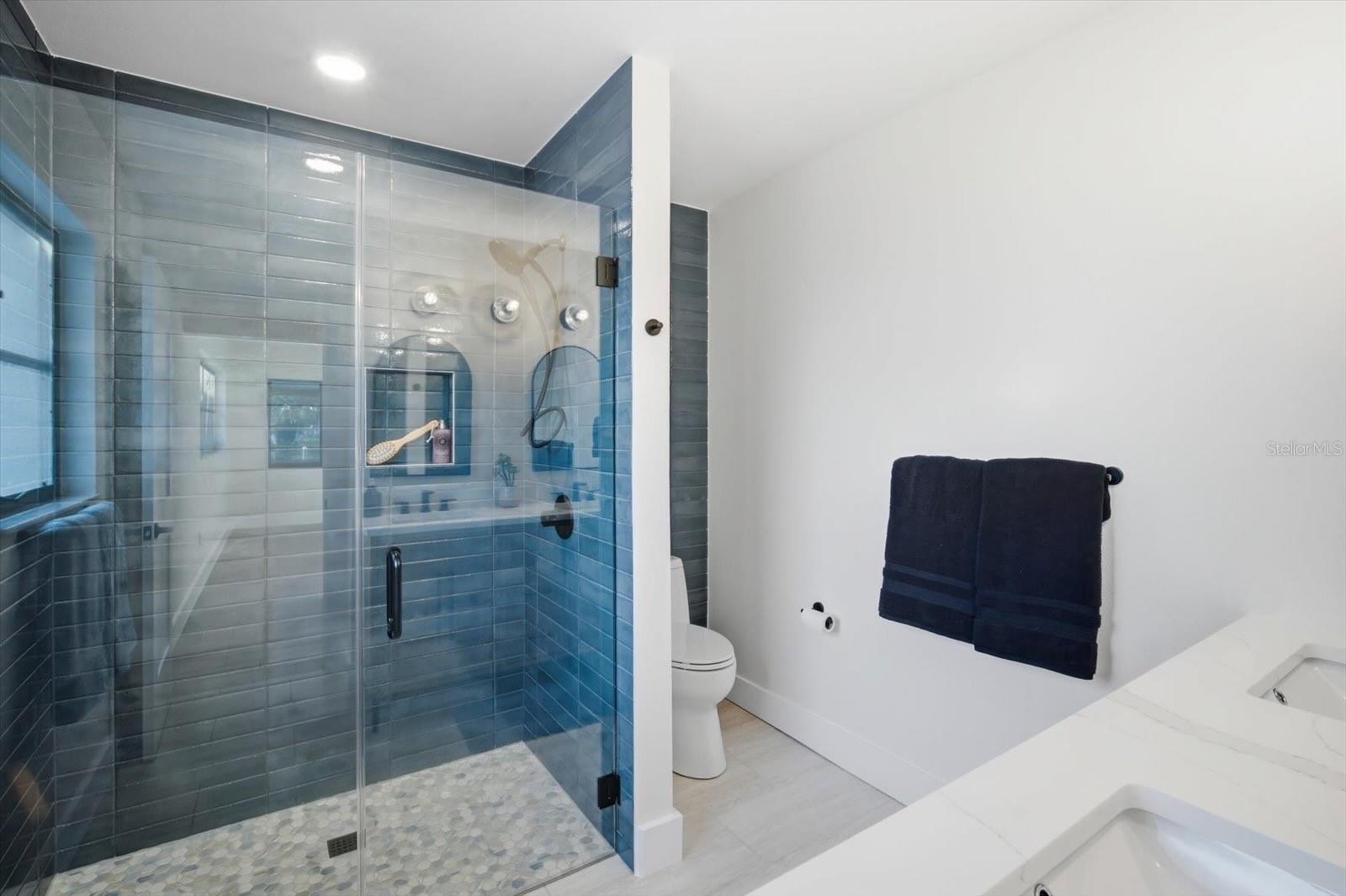 608 GLADSTONE LN, HOLMES BEACH, FL, 34217