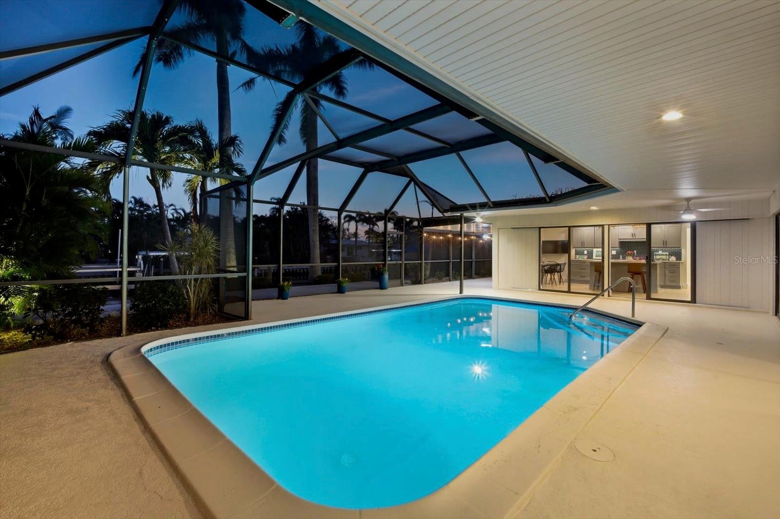 608 GLADSTONE LN, HOLMES BEACH, FL, 34217