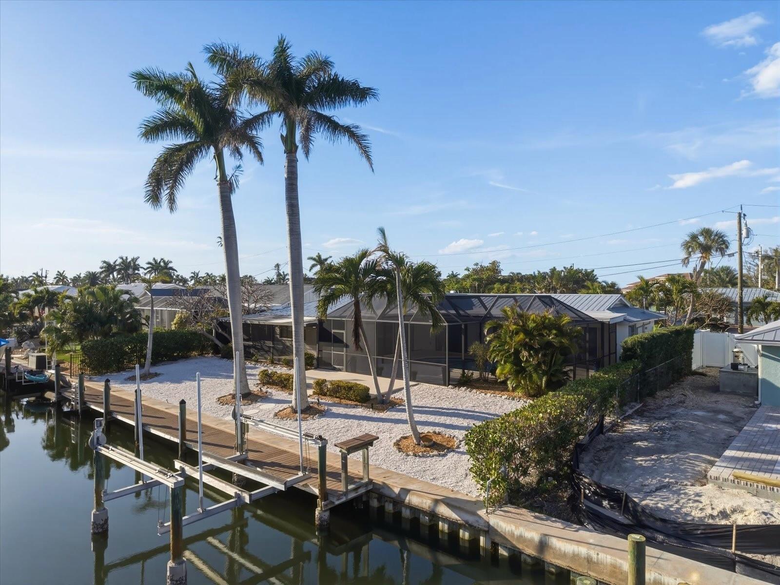 608 GLADSTONE LN, HOLMES BEACH, FL, 34217