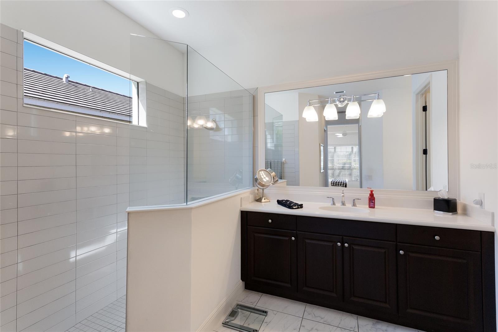 6748 CURZON TER, UNIVERSITY PARK, FL, 34201