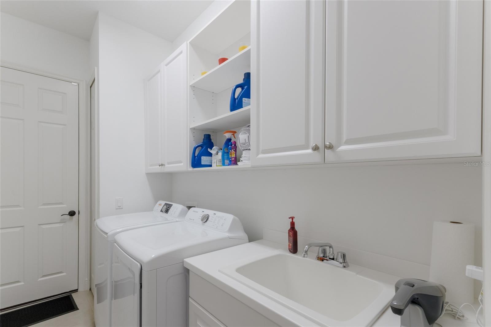 6748 CURZON TER, UNIVERSITY PARK, FL, 34201