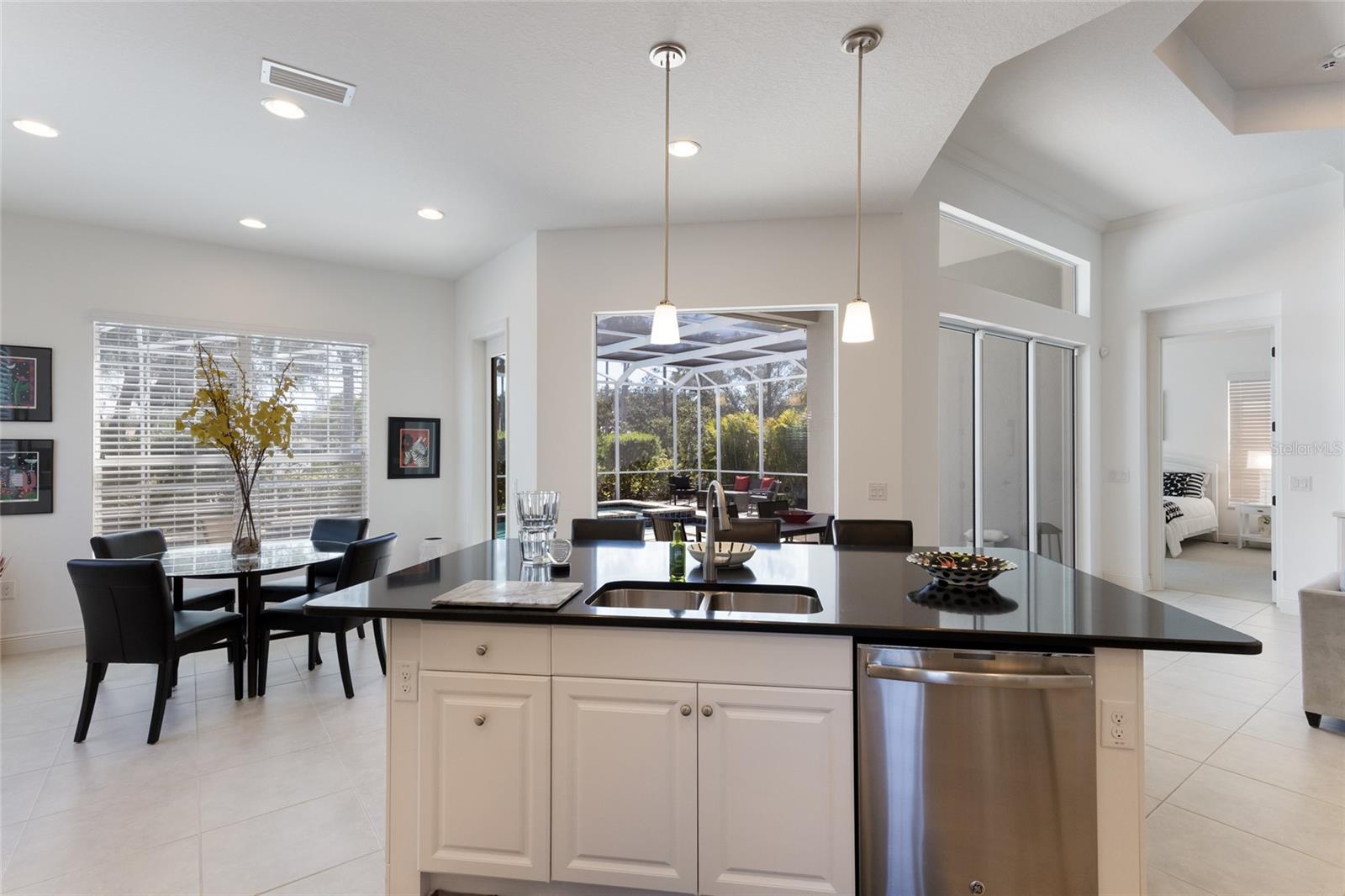 6748 CURZON TER, UNIVERSITY PARK, FL, 34201